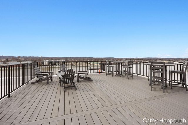 940 Monroe Avenue 545, Grand Rapids, MI 49503