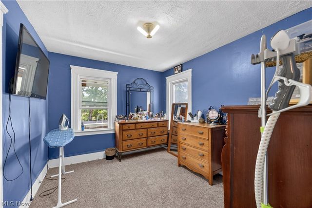 1485 Robinwood Avenue, Lakewood, OH 44107