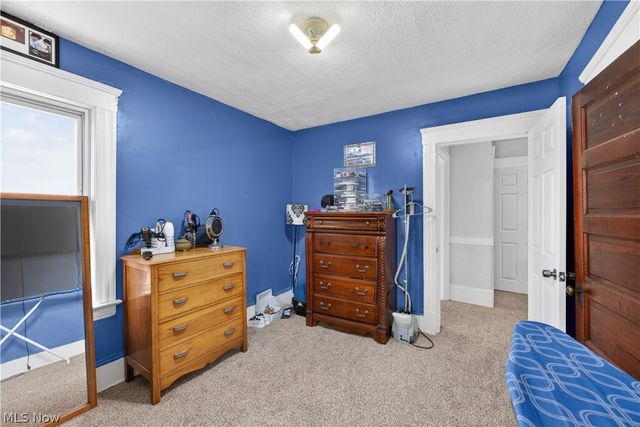 1485 Robinwood Avenue, Lakewood, OH 44107