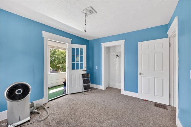 1485 Robinwood Avenue, Lakewood, OH 44107