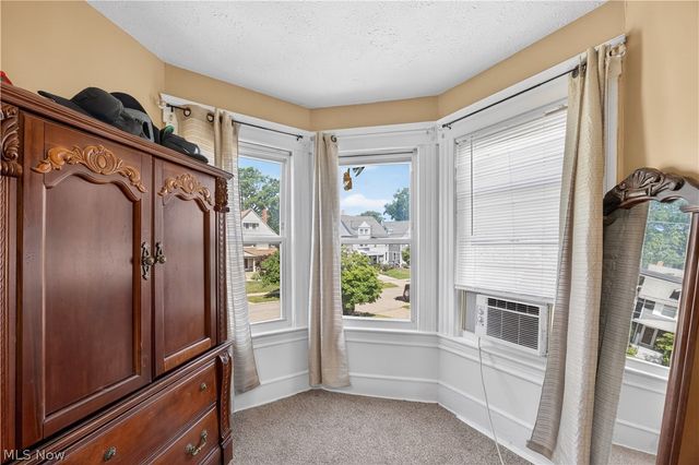 1485 Robinwood Avenue, Lakewood, OH 44107