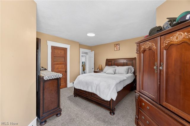 1485 Robinwood Avenue, Lakewood, OH 44107