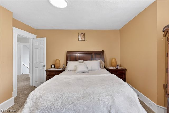 1485 Robinwood Avenue, Lakewood, OH 44107