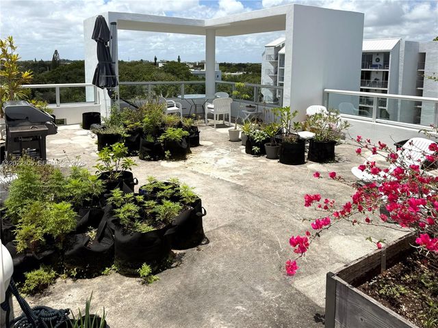 720 NE 62nd St 501, Miami, FL 33138