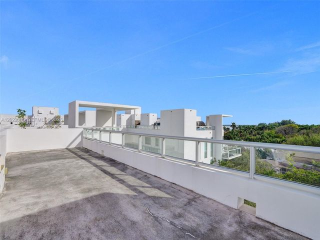 720 NE 62nd St 501, Miami, FL 33138