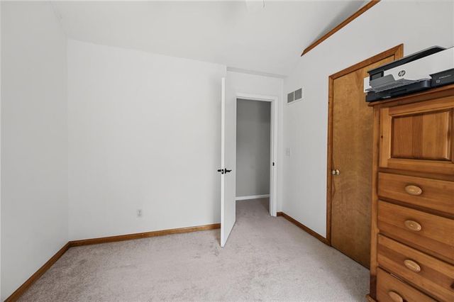 810 S Morgan Drive, Peculiar, MO 64078