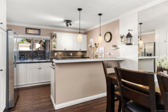 5995 Caminito Yucatan, San Diego, CA 92108