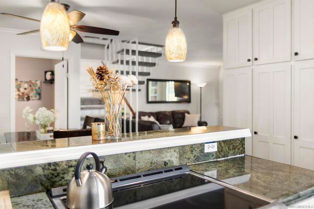 5995 Caminito Yucatan, San Diego, CA 92108