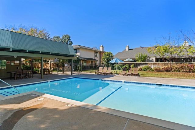 5995 Caminito Yucatan, San Diego, CA 92108