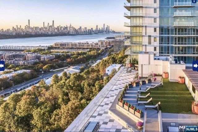 320 Adolphus Avenue PH 02, Cliffside Park, NJ 07010