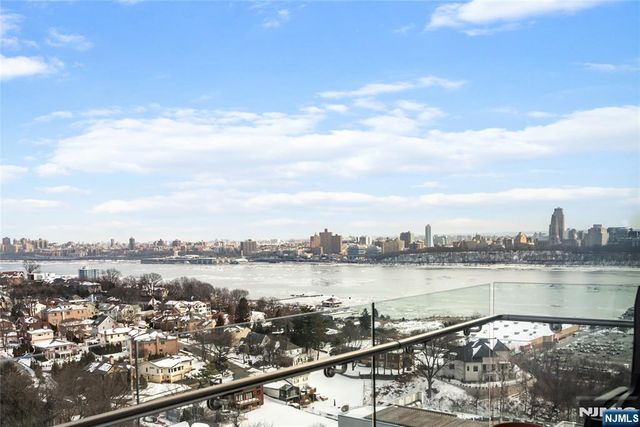 320 Adolphus Avenue PH 02, Cliffside Park, NJ 07010