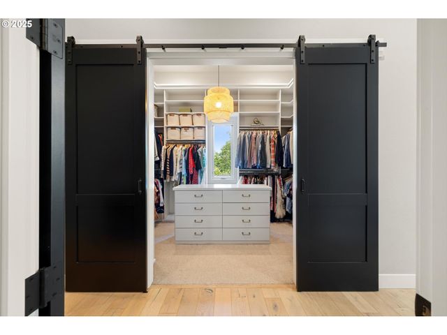 13585 GOODALL Rd, Lake Oswego, OR 97034