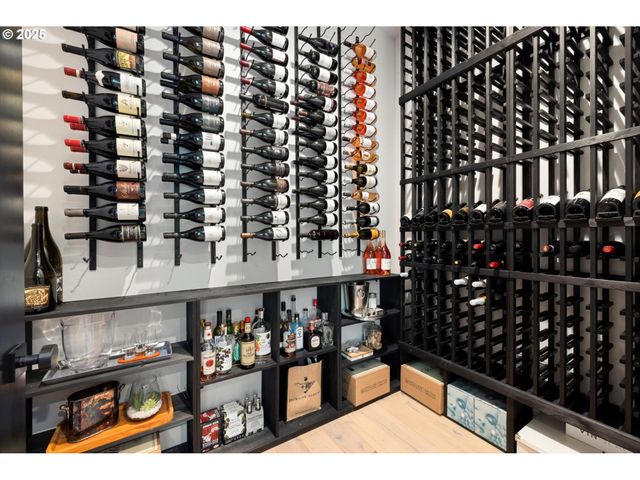 13585 GOODALL Rd, Lake Oswego, OR 97034