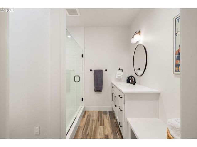 13585 GOODALL Rd, Lake Oswego, OR 97034