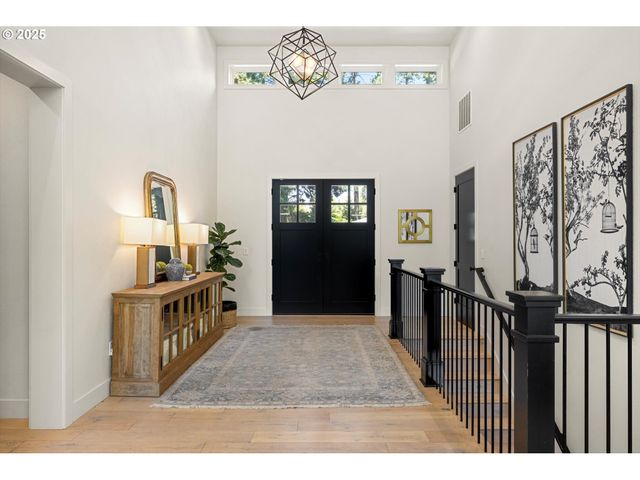 13585 GOODALL Rd, Lake Oswego, OR 97034