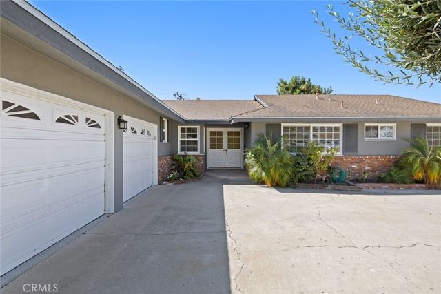 48 Mansfield Lane, Camarillo, CA 93010