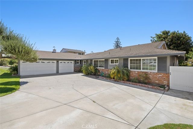 48 Mansfield Lane, Camarillo, CA 93010