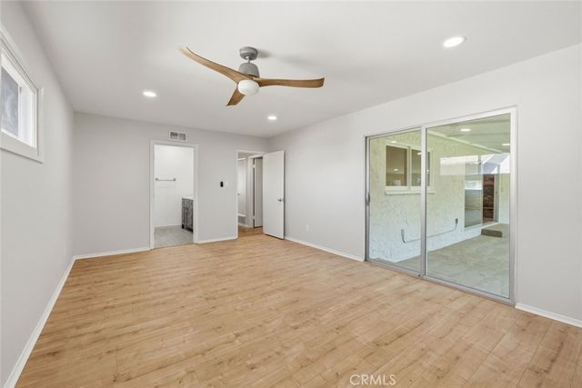 48 Mansfield Lane, Camarillo, CA 93010