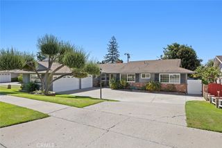 48 Mansfield Lane, Camarillo, CA 93010