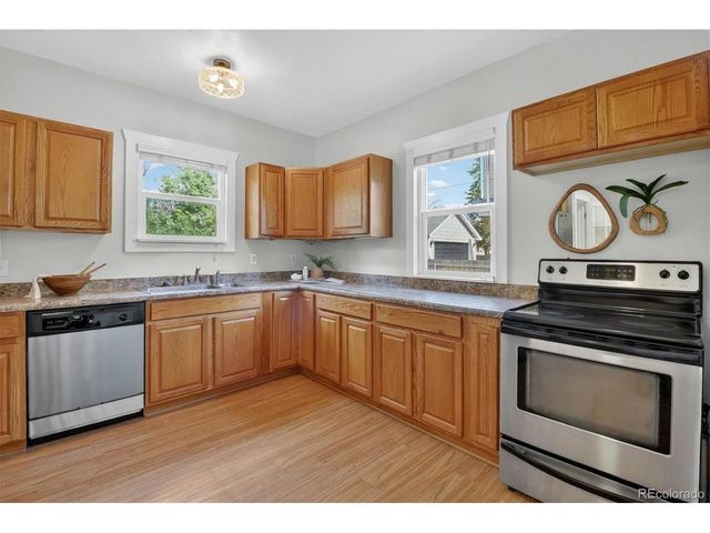 4954 N Grove St, Denver, CO 80221