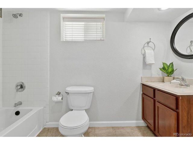 4954 N Grove St, Denver, CO 80221