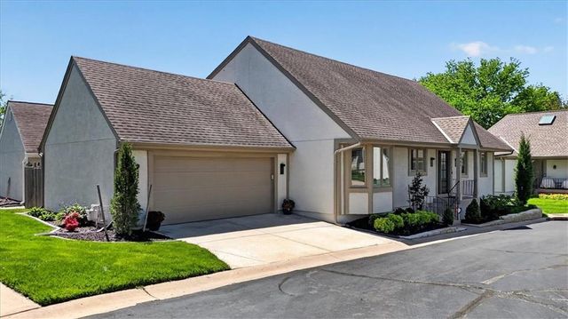 4621 W 89th Street, Prairie Village, KS 66207