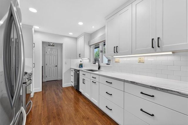 4621 W 89th Street, Prairie Village, KS 66207