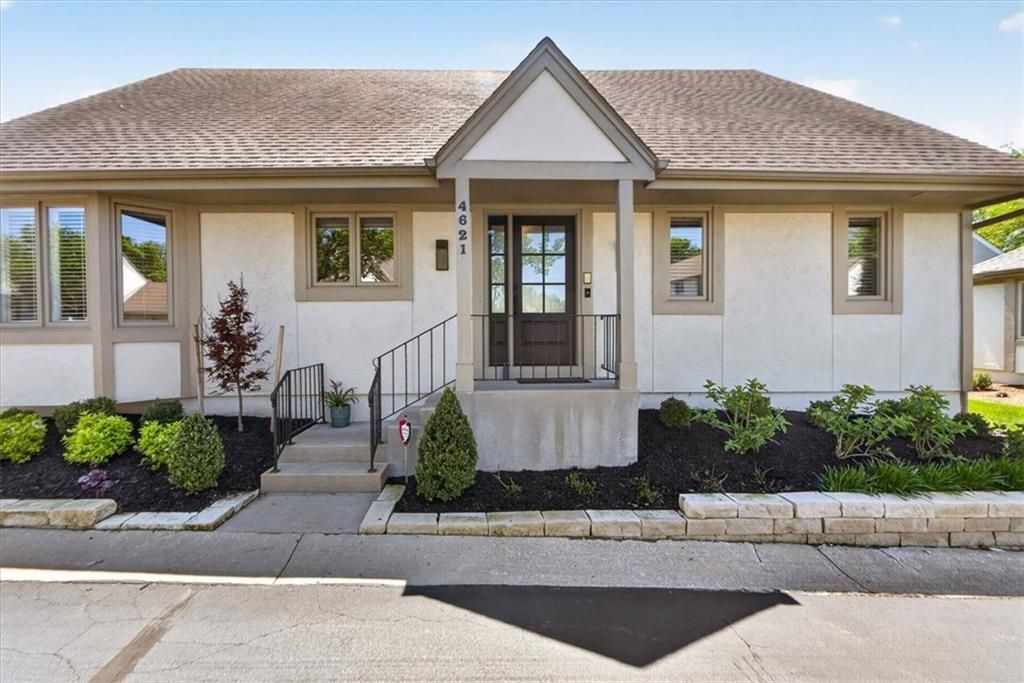 4621 W 89th Street, Prairie Village, KS 66207