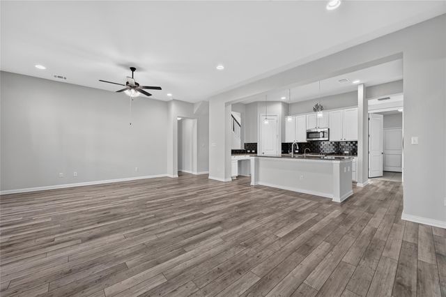 816 Mediterranean DR, Leander, TX 78641