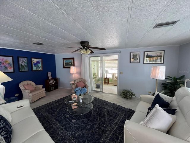 900 JOLANDA CIRCLE, Venice, FL 34285