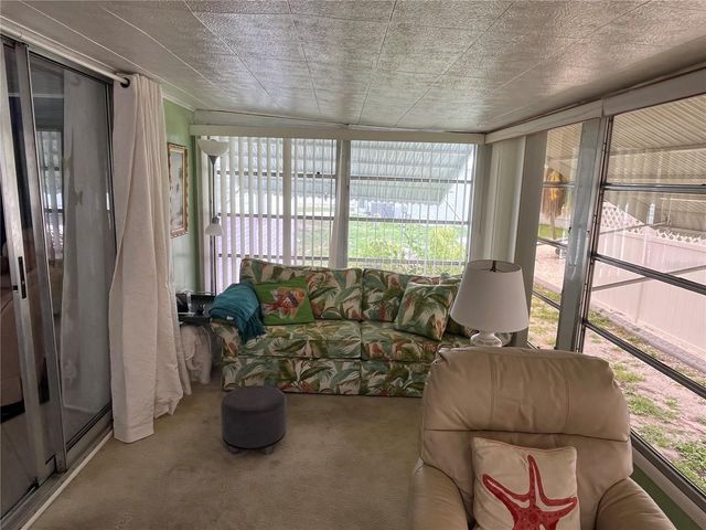 900 JOLANDA CIRCLE, Venice, FL 34285