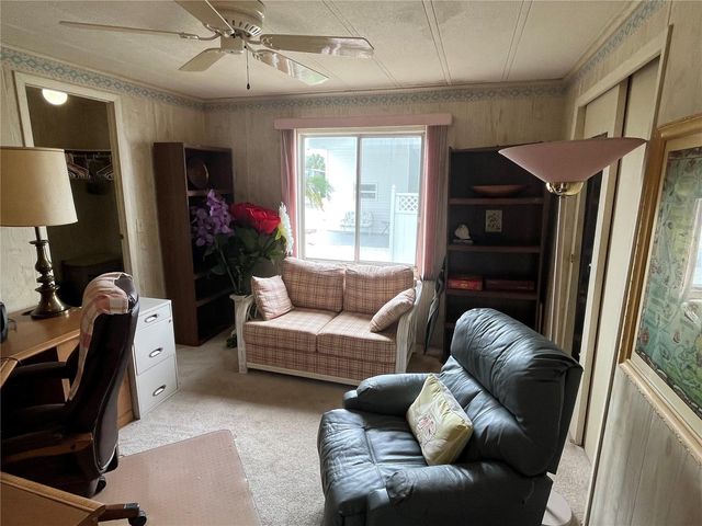 900 JOLANDA CIRCLE, Venice, FL 34285