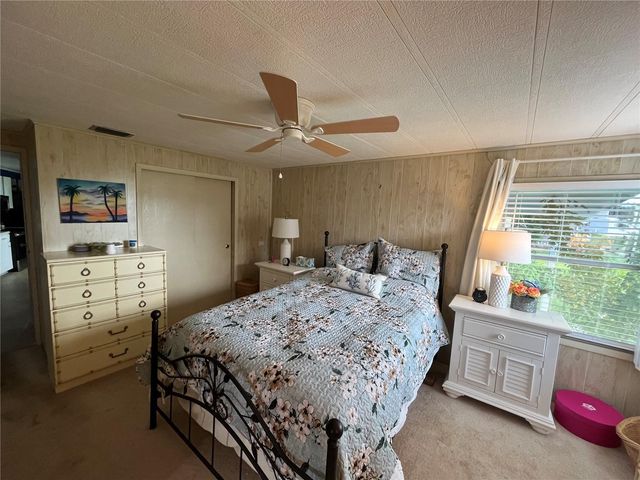 900 JOLANDA CIRCLE, Venice, FL 34285