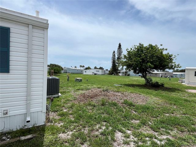 900 JOLANDA CIRCLE, Venice, FL 34285