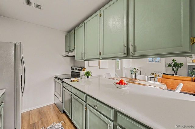 9175 W Cedar Drive E, Lakewood, CO 80226