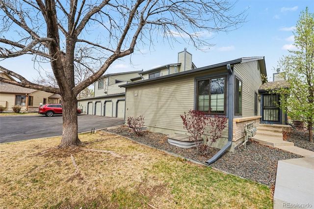 9175 W Cedar Drive E, Lakewood, CO 80226