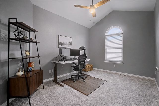 7 Shropshire Drive, Bella Vista, AR 72714