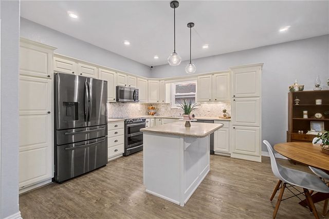 7 Shropshire Drive, Bella Vista, AR 72714