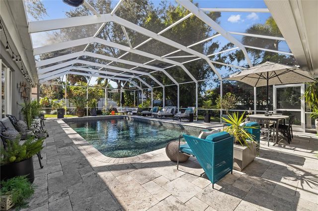 720 BRIGHTWATERS BOULEVARD NE, St Petersburg, FL 33704