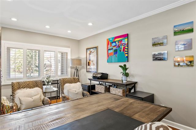 720 BRIGHTWATERS BOULEVARD NE, St Petersburg, FL 33704