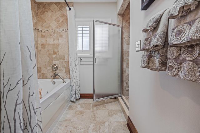 720 BRIGHTWATERS BOULEVARD NE, St Petersburg, FL 33704