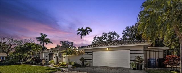 720 BRIGHTWATERS BOULEVARD NE, St Petersburg, FL 33704