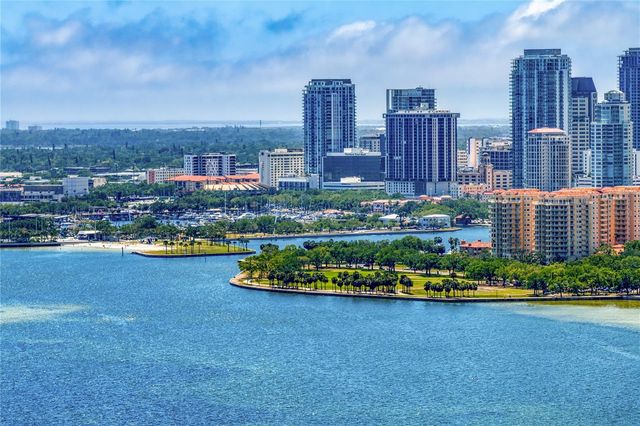 720 BRIGHTWATERS BOULEVARD NE, St Petersburg, FL 33704