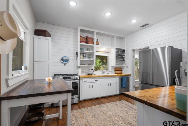 311 Johnson Rd, Winona, TX 75792