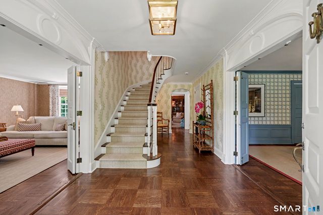 428 Laurel Road, New Canaan, CT 06840