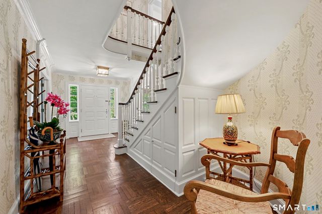 428 Laurel Road, New Canaan, CT 06840