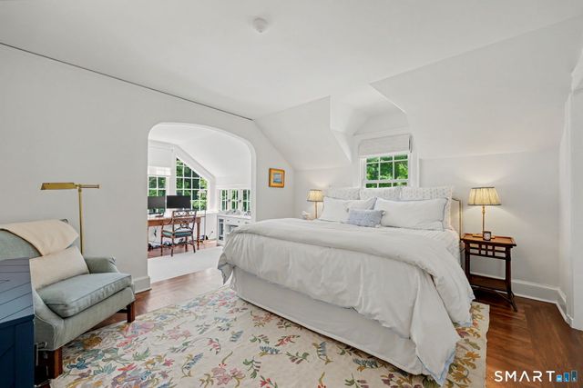 428 Laurel Road, New Canaan, CT 06840
