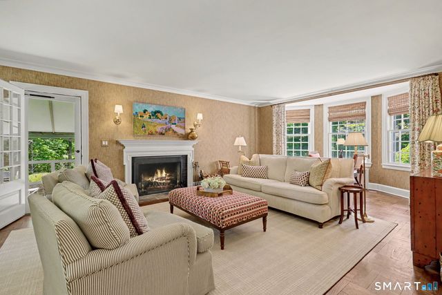 428 Laurel Road, New Canaan, CT 06840