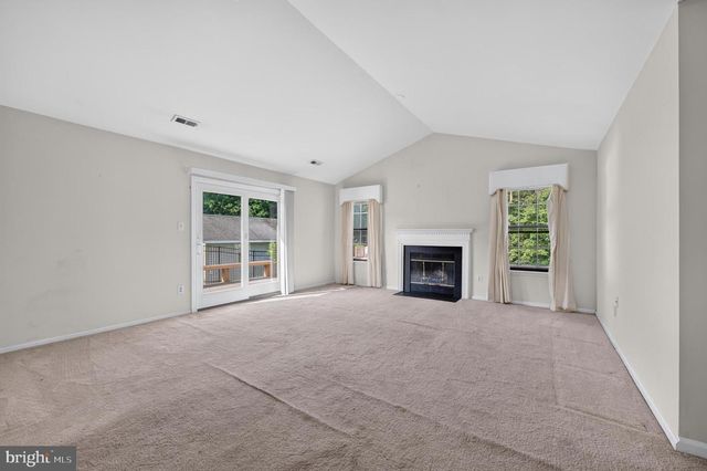 32 HEMLOCK DR, Blackwood, NJ 08012