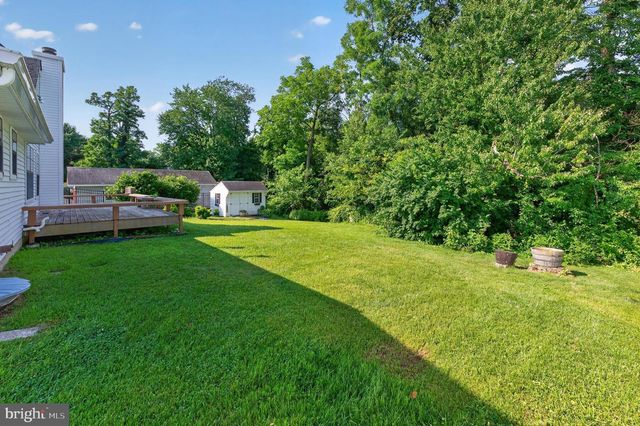32 HEMLOCK DR, Blackwood, NJ 08012